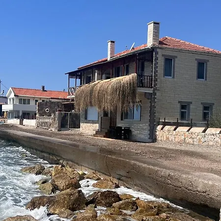 Tatil Evi Seafront In Canakkale, *