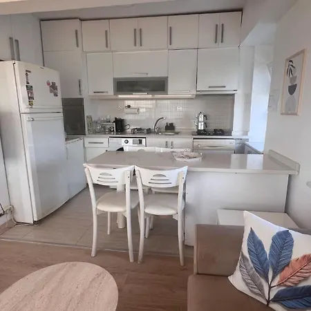 Seafront In Canakkale, Tatil Evi Küçükkuyu