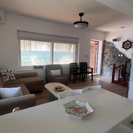 Seafront In Canakkale, Tatil Evi *