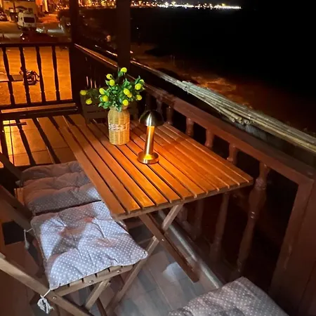 Seafront In Canakkale, Tatil Evi Küçükkuyu