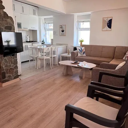 Tatil Evi Seafront In Canakkale, Küçükkuyu